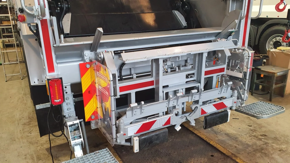 Elevador de contenedores OCK 1124